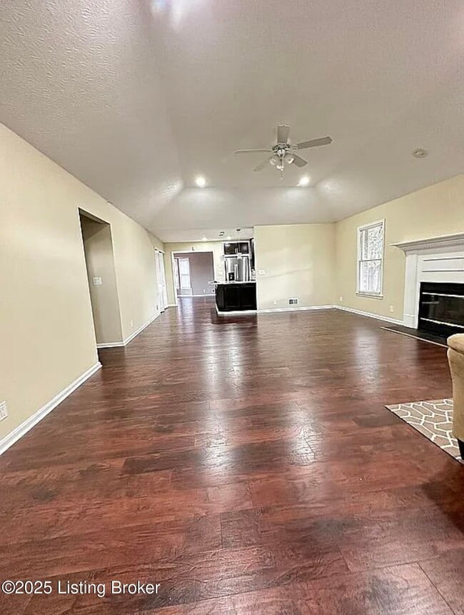 Building Photo - 4901 Hunters Point Cir