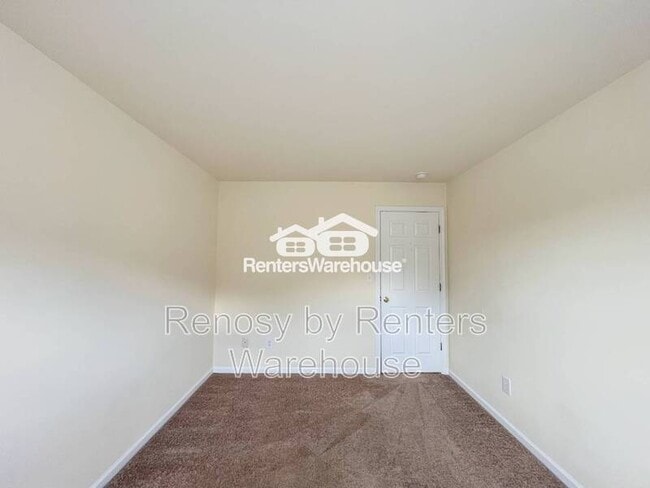 Building Photo - 3711 Bay Crescent
