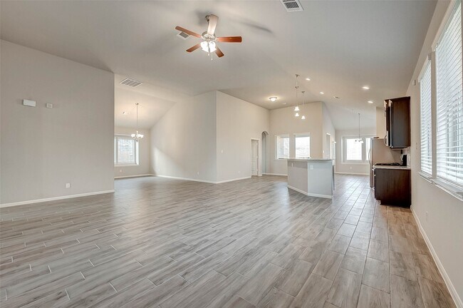 Building Photo - 6110 Scott Way