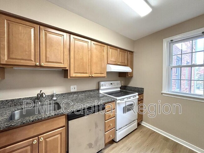 Building Photo - 2200 Washington Ave