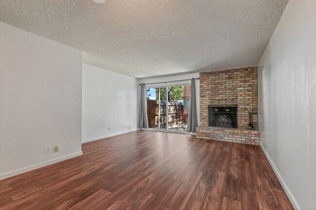 Building Photo - 3261-3267 Gypsum
