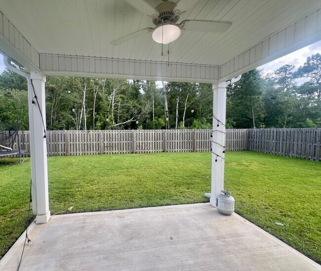 Building Photo - Parsons Mill Castle Hayne, 4BR, 2 Car Gara...