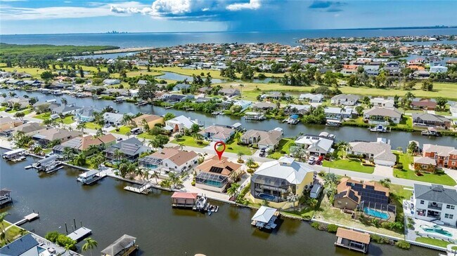 Building Photo - 816 Golf Island Dr