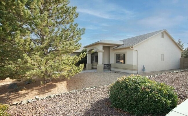 Primary Photo - Charming 3 Bedroom 2 Bathroom With Den Hom...