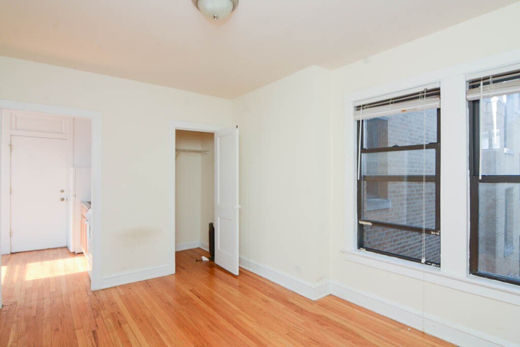 Building Photo - 2649.5 N Spaulding Ave