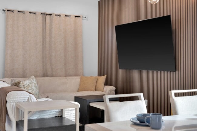 Building Photo - 6726 Dumble St