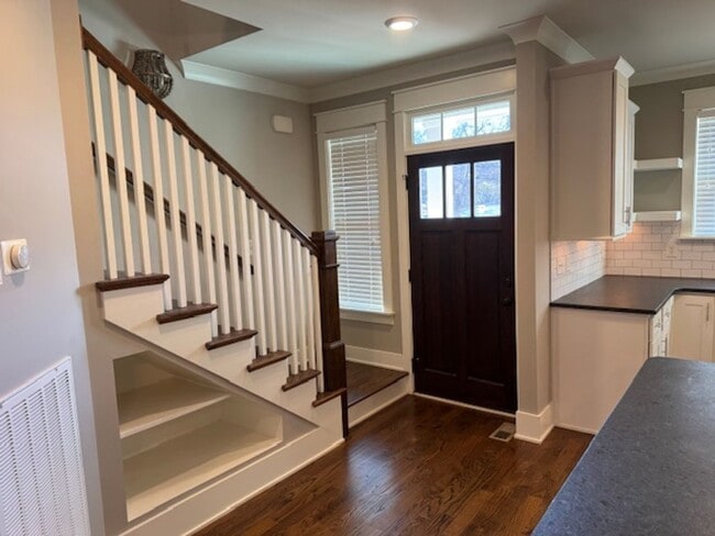 Building Photo - Beautiful custom home in East Nashville!