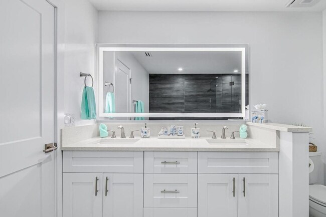 Building Photo - 27133 Edenbridge Ct