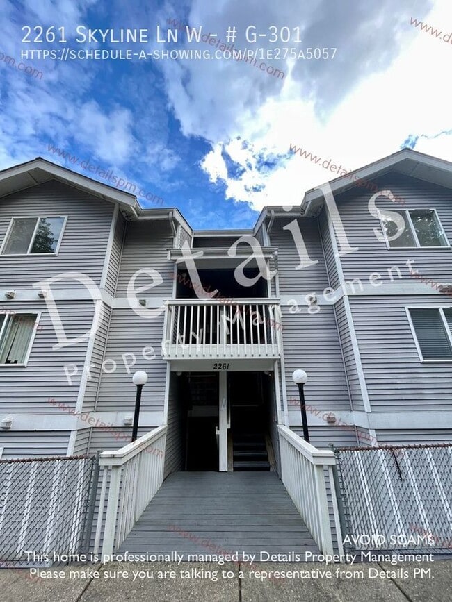 Building Photo - 2261 Skyline Ln