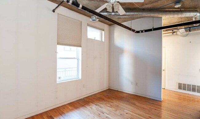 Building Photo - 3211 Zuni St