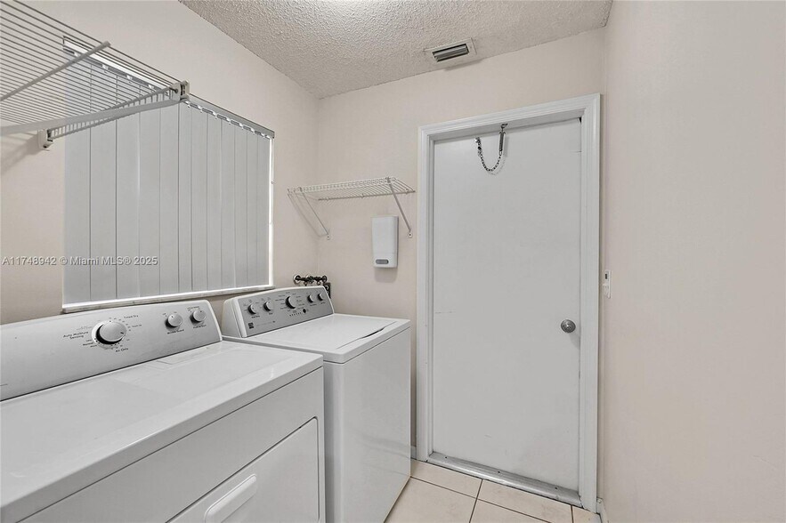 Building Photo - 296 NW 118th Ter