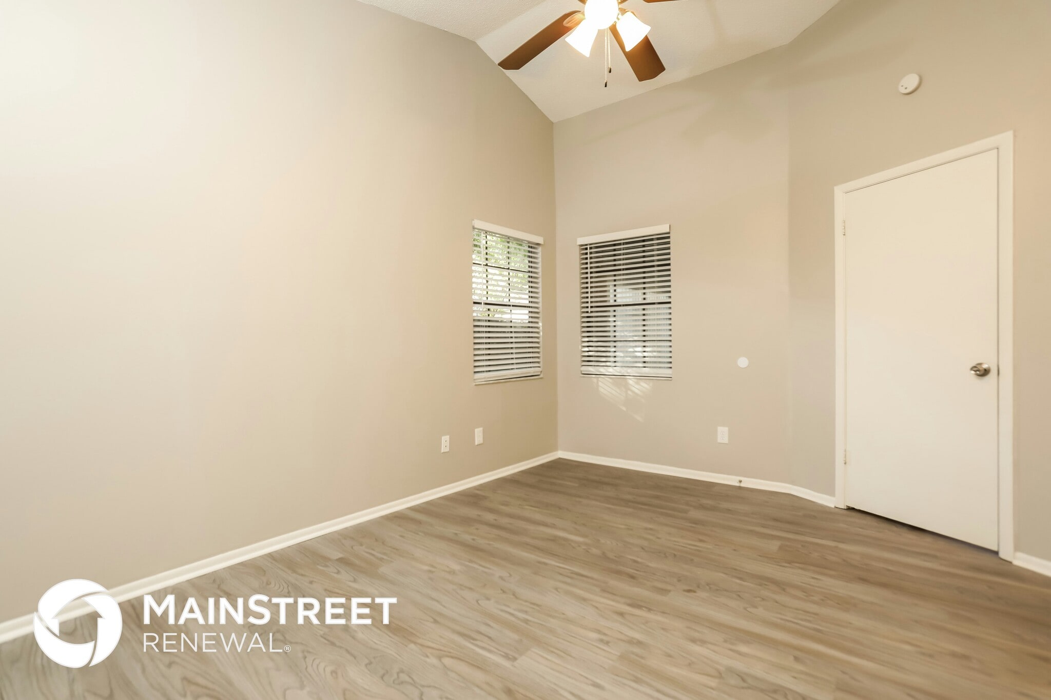 Building Photo - 548 Portland Cir
