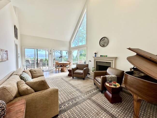 Building Photo - Stunning Sausalito Retreat with Bay Views & Private Meadow