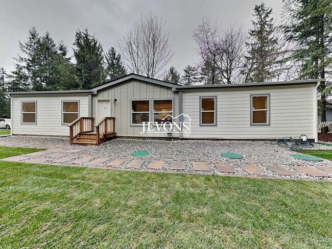 Building Photo - Rent Ready!