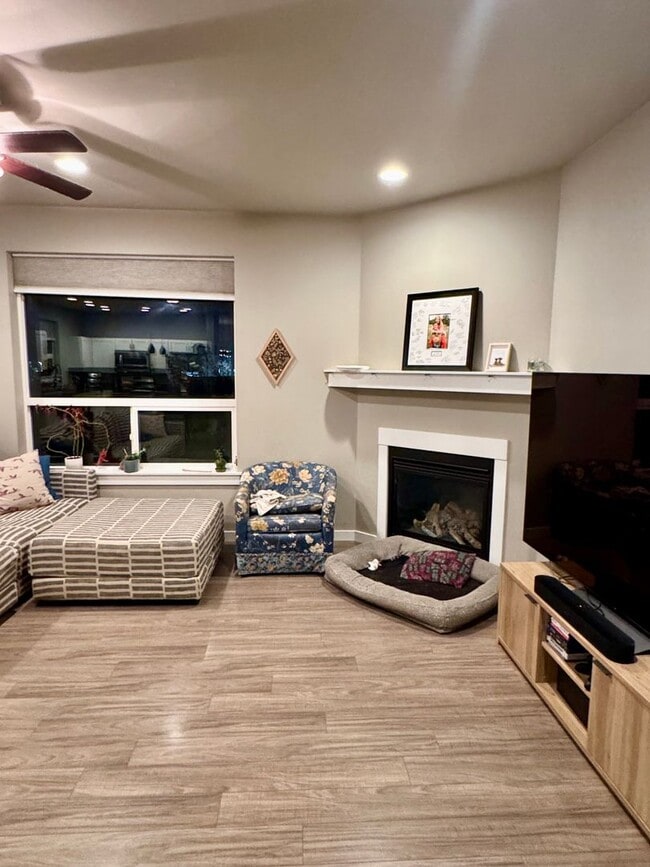 Building Photo - Chic & Comfortable 3-Bed Home in Bozeman’s King Arthur Park