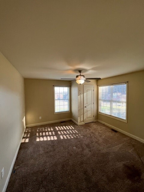 Building Photo - 131 Hicks Dr