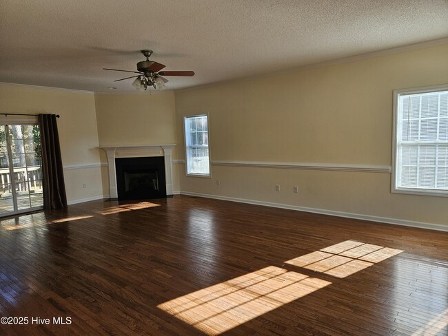 Building Photo - 313 Osprey Point Dr