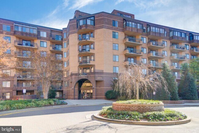 Building Photo - 2111 Wisconsin Ave NW