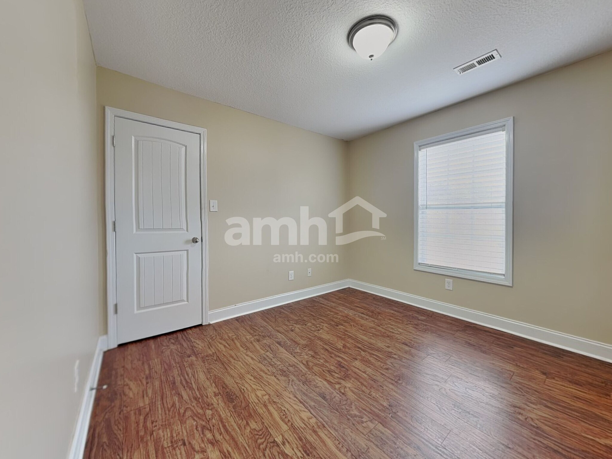 Building Photo - 4712 Dawn Oaks Ln