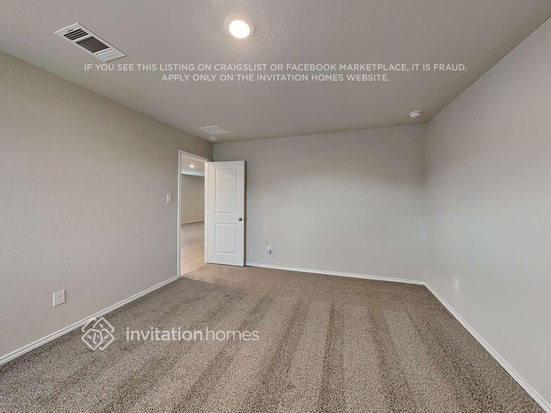 Building Photo - 10510 Varmus Dr
