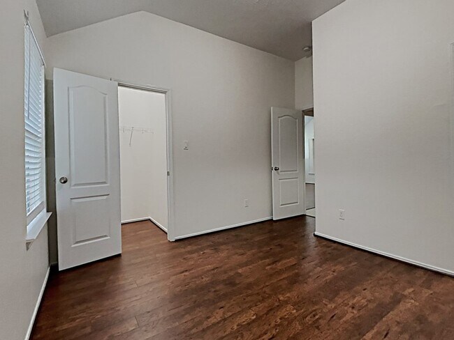 Building Photo - 10006 Blissfull Valley Ln