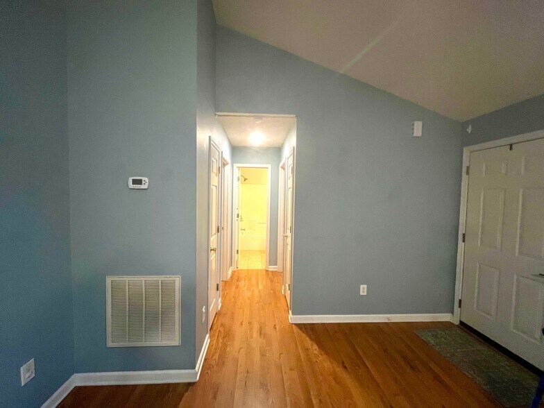 Building Photo - 126 Blueberry Ln