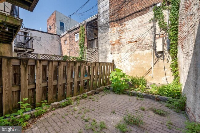 Building Photo - 1044 Patapsco St
