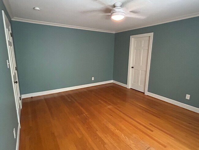 Building Photo - 5 Bed | 3.5 Bath House in Raleigh