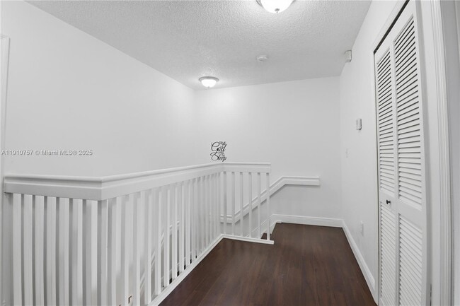 Building Photo - 7141 SW 158th Ct