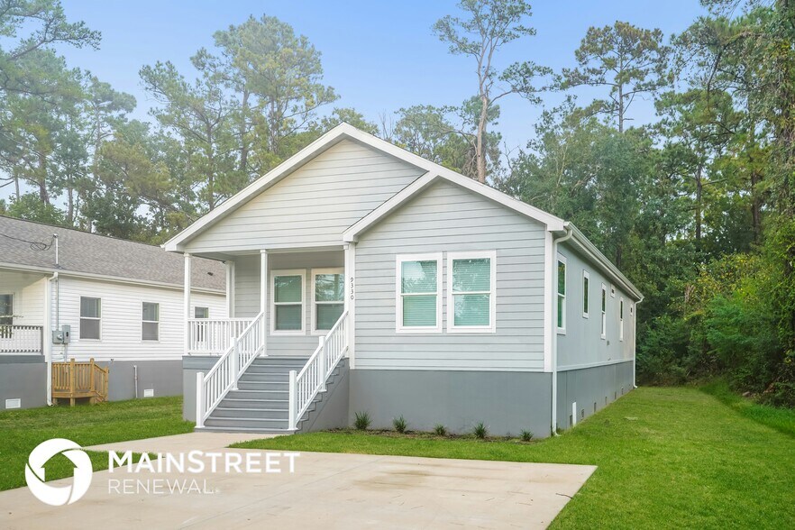 Building Photo - 9330 Crestview Dr