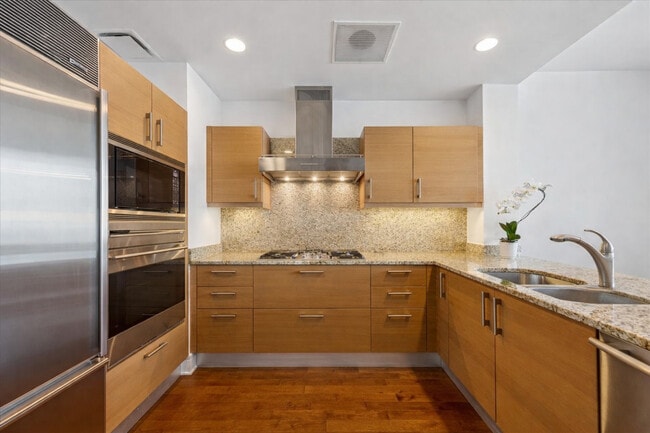 Building Photo - 401 N Wabash Ave