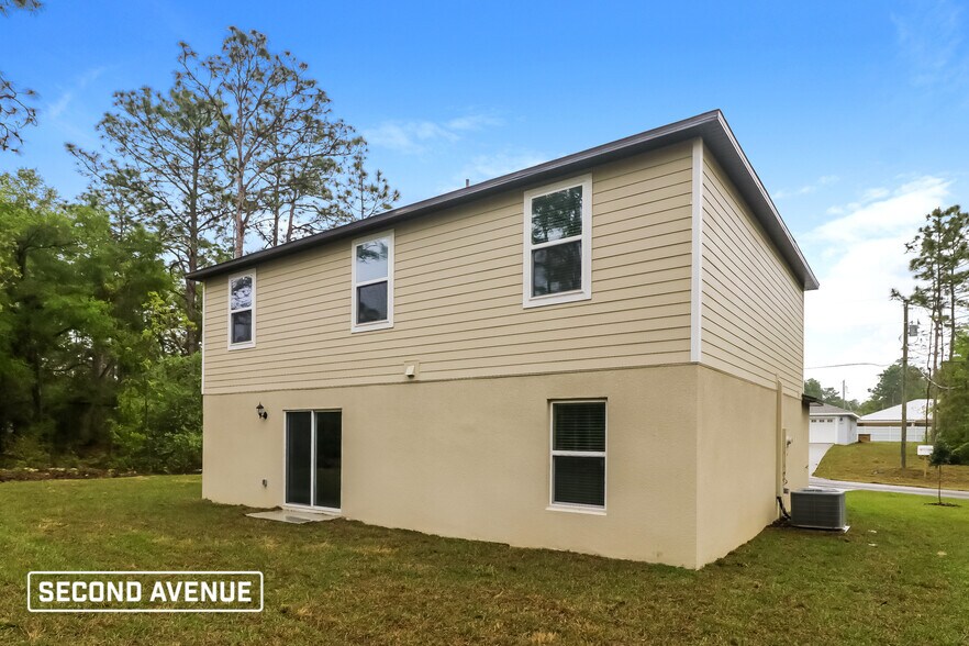 Building Photo - 2471 W Vespero St