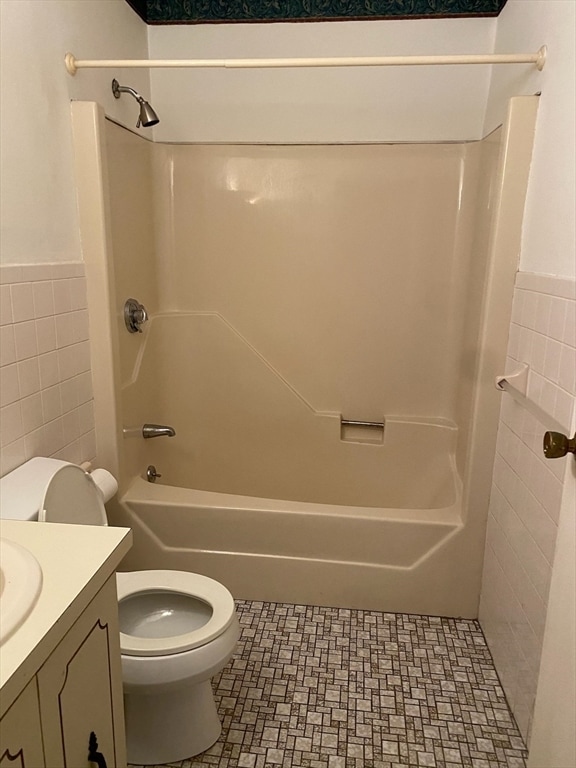 Building Photo - 245 Sea St