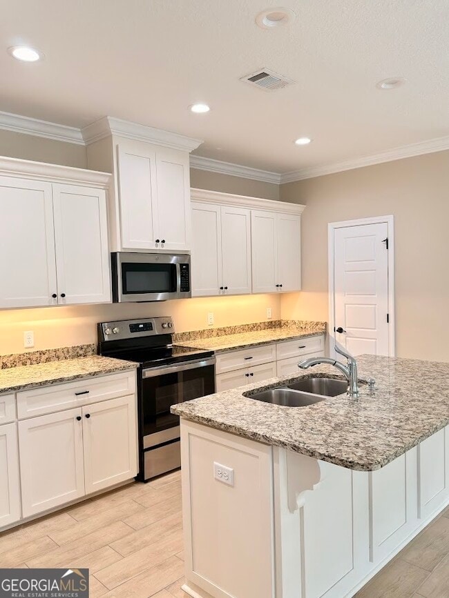 Building Photo - 124 The Villas Wy