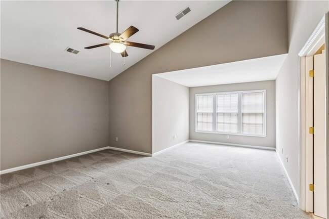 Building Photo - 52 Bridle Ln