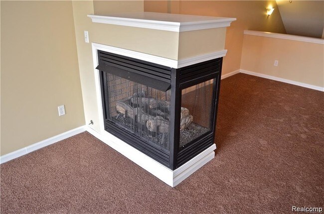 Building Photo - 43513 Pendleton Cir