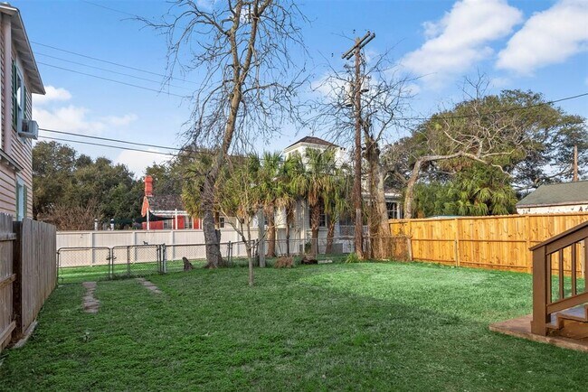 Building Photo - 3610 Avenue P 1/2