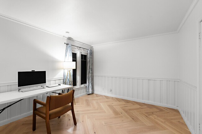 Building Photo - 854 Guanajuato Dr