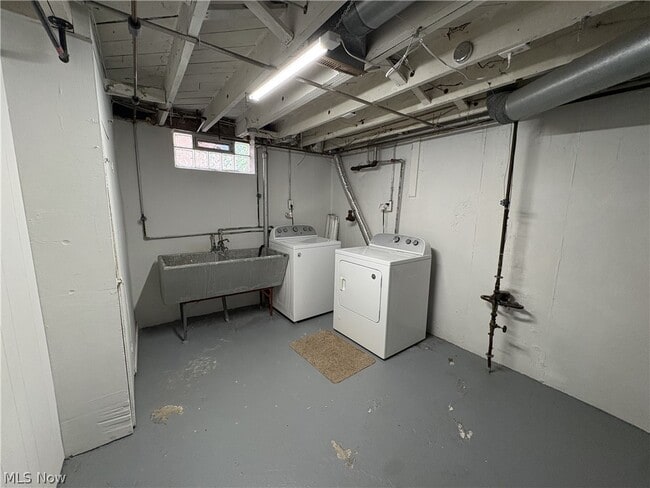 Building Photo - 602 Huntmere Dr