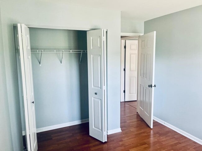 Building Photo - 2947 Rutland Cir