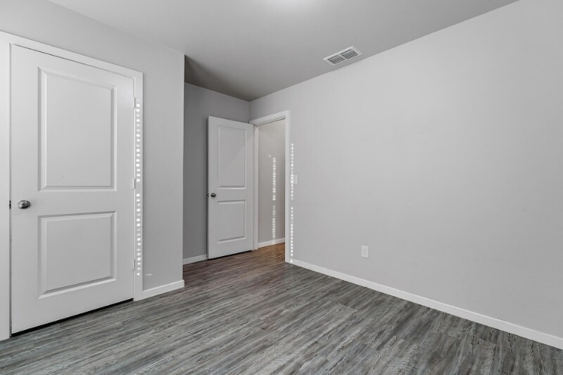 Building Photo - 2120 N Avenue J