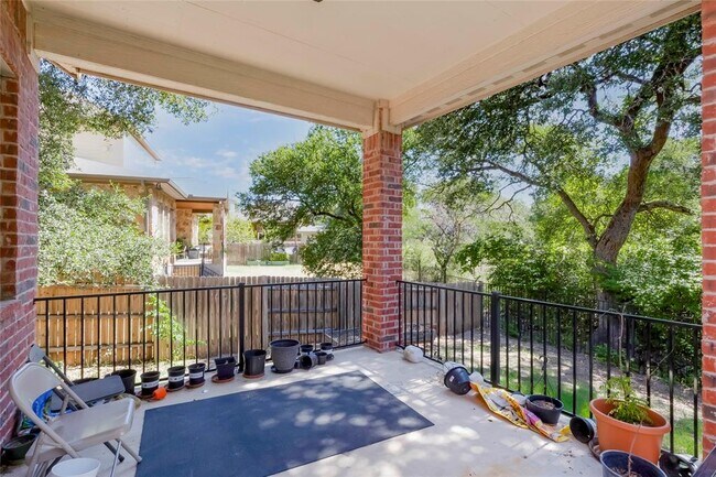 Building Photo - 15517 Bended Knee Dr