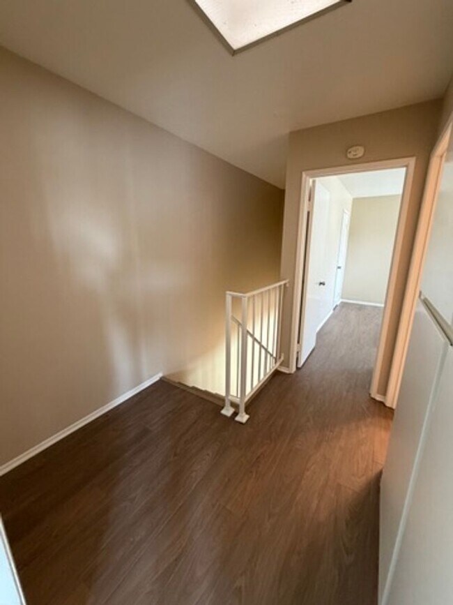 Building Photo - 941 Pinyon Ct