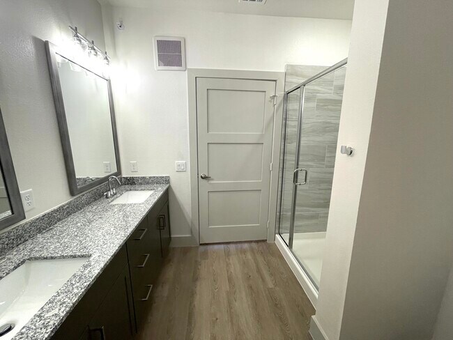 Building Photo - 4320 S Legacy Dr