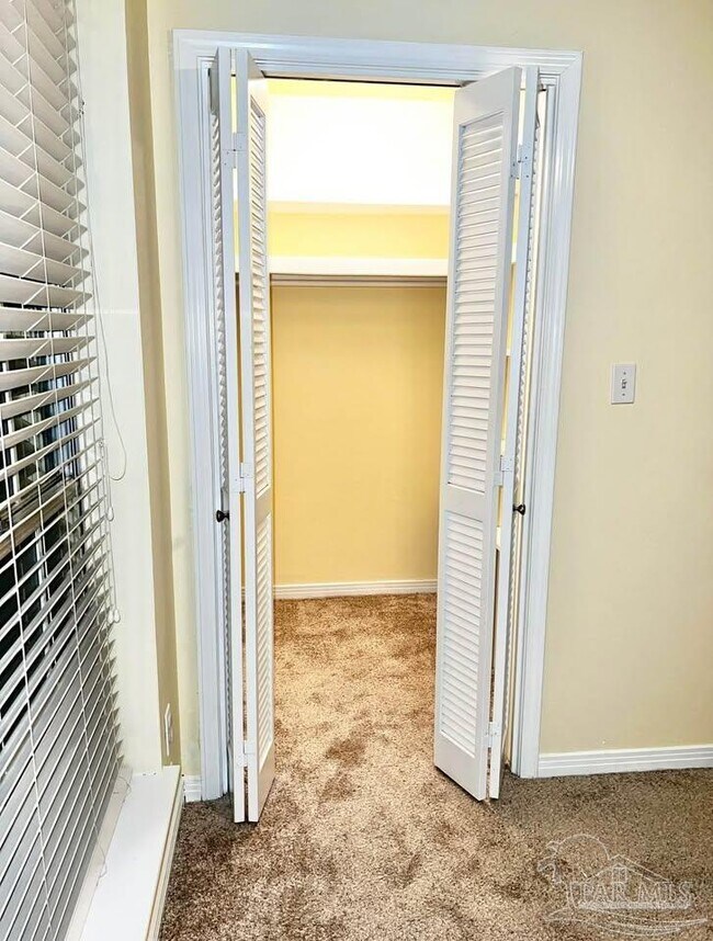 Building Photo - 5705 Admiral Doyle Rd