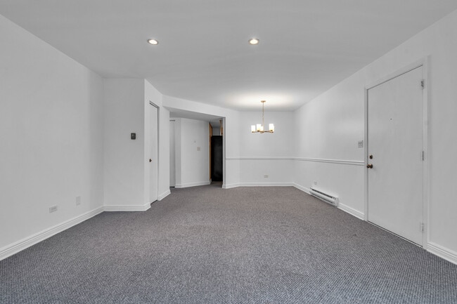 Building Photo - 730 Briar Hill Ln
