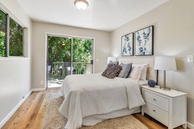 Building Photo - Country Living in Los Gatos – Main House +...
