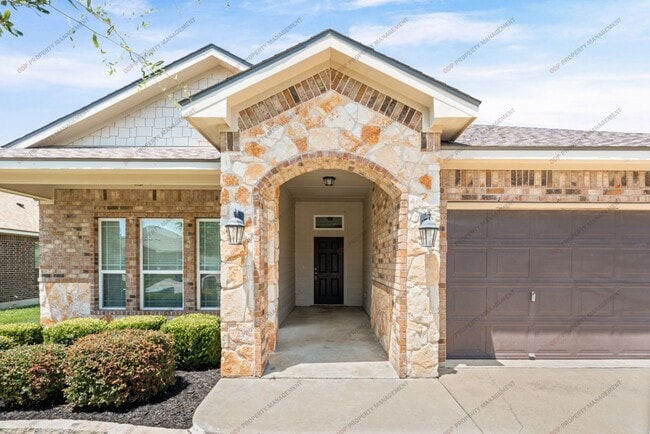 Building Photo - 516 Cross Dr.