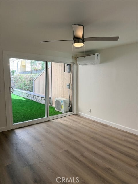 Building Photo - 23551 Ave La Caza