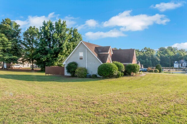 Building Photo - Spacious 4 Bedroom, 2.5 Bath Home on a Large Corner Lot in McDonough! ?